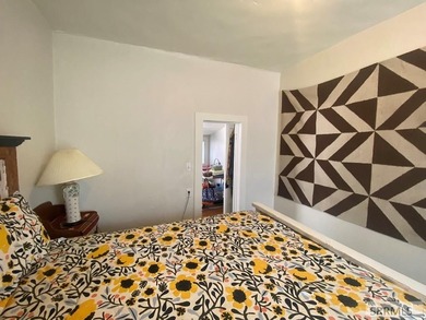Attractive home in a great location in Mackay, ID. This charming - photo 17