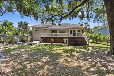 Located in Palmetto Cove, this 3-bedroom, 2-bath home with a - photo 32