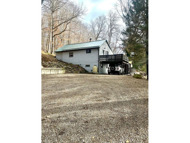 (private lake, pond, creek) Home Sale Pending in Mansfield Ohio