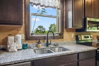 Welcome to The Cozy Bear--your private Smoky Mountain escape - photo 12