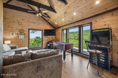 Welcome to The Cozy Bear--your private Smoky Mountain escape - photo 23