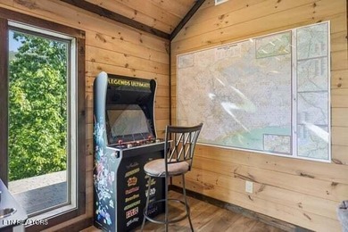 Welcome to The Cozy Bear--your private Smoky Mountain escape - photo 25