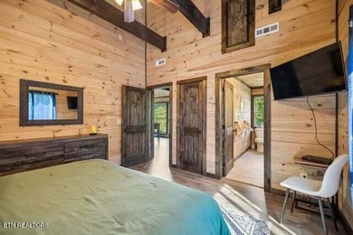 Welcome to The Cozy Bear--your private Smoky Mountain escape - photo 29