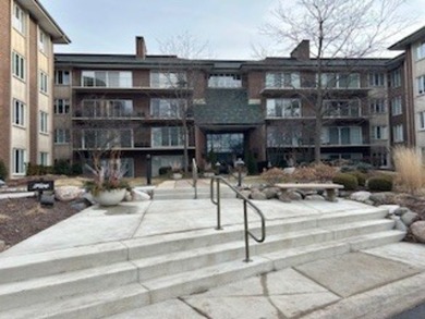 (private lake, pond, creek) Condo For Sale in Oak Brook Illinois