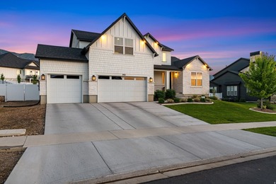 Stunning two-story home in quiet Ridge View Estates, Salem - photo 2