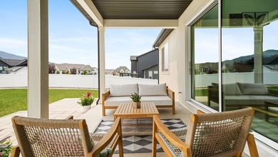 Stunning two-story home in quiet Ridge View Estates, Salem - photo 5