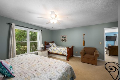 This WATERFRONT retreat on beautiful Badin Lake is the perfect - photo 21