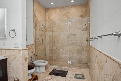 Rare Lakefront Opportunity in Glen Oaks at Colonnade! Situated - photo 31