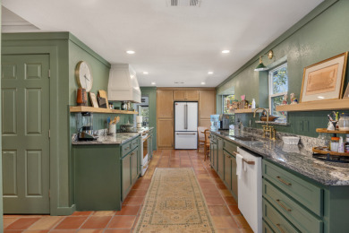 Lakefront Retreat - photo 5
