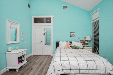 Rare Lakefront Opportunity in Glen Oaks at Colonnade! Situated - photo 36