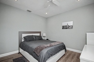 Rare Lakefront Opportunity in Glen Oaks at Colonnade! Situated - photo 43