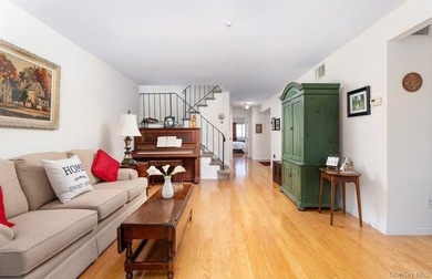 Welcome to easy living in this beautiful 3-bedroom, 2.5-bath - photo 4