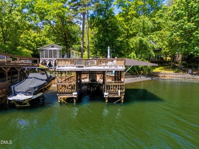 This WATERFRONT retreat on beautiful Badin Lake is the perfect - photo 53