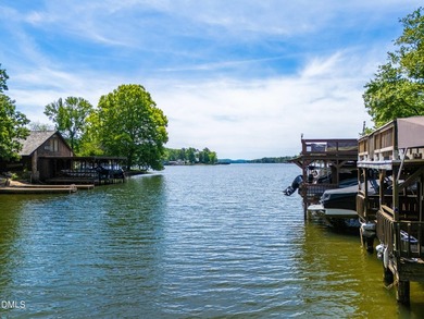 This WATERFRONT retreat on beautiful Badin Lake is the perfect - photo 56