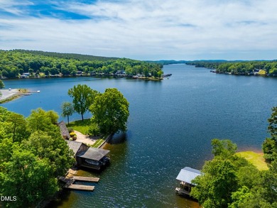 This WATERFRONT retreat on beautiful Badin Lake is the perfect - photo 57