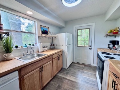 Charming Cozy Cottage! - photo 12
