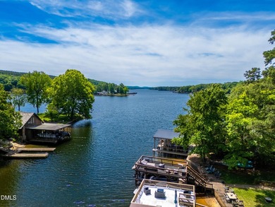This WATERFRONT retreat on beautiful Badin Lake is the perfect - photo 59