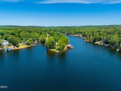 This WATERFRONT retreat on beautiful Badin Lake is the perfect - photo 60