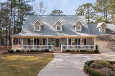 Must-see golf course home offering an open floor plan and - photo 3