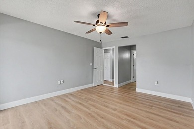 Welcome to this beautifully maintained 2-bedroom, 2-bathroom - photo 12
