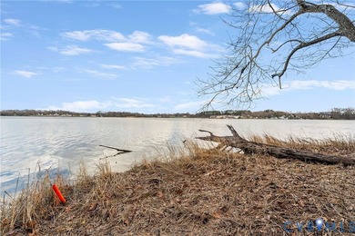 Rare opportunity to build on a 1.3-acre waterfront homesite in - photo 15