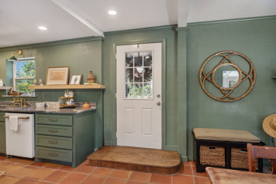 Lakefront Retreat - photo 3