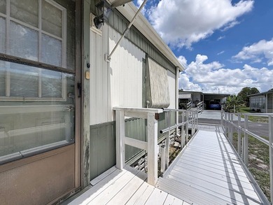 Welcome to this beautifully maintained and exceptionally - photo 8