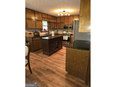 Welcome to 2531 Quentin Dr., where comfort, space, and future - photo 5