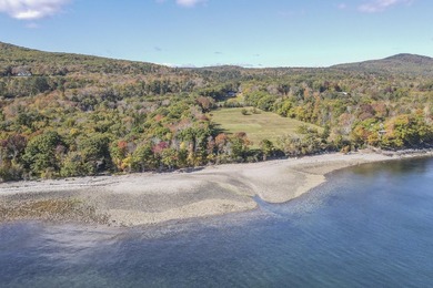 Exceptional 36 acre oceanfront parcel in Camden featuring 1.655 - photo 1