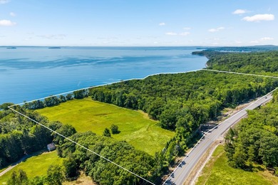 Exceptional 36 acre oceanfront parcel in Camden featuring 1.655 - photo 2