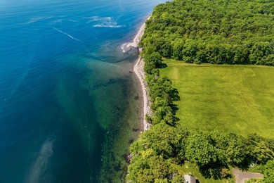 Exceptional 36 acre oceanfront parcel in Camden featuring 1.655 - photo 5