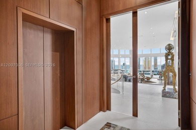 A TRUE *WOW* RESIDENCE IN THE SKY - WILLIAMS ISLAND PENTHOUSE #1 - photo 15