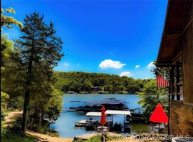 This log cabin dates back to the 1890, is beautiful remodeled - photo 26