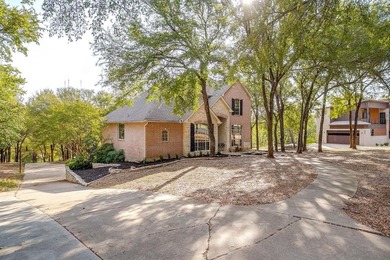 Joe Pool Lake Home For Sale in Cedar Hill Texas