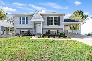 Missouri River - Franklin County Home Active Under Con in New Haven Missouri