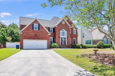 This family Retreat is a well maintained 4-bedroom, 2.5-bath - photo 3