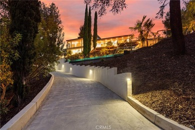 Breathtaking. Absolutely stunning. Two separate houses, but far - photo 13