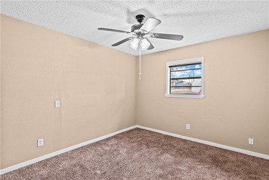 Experience the perfect blend of classic style and modern comfort - photo 18