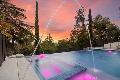 Breathtaking. Absolutely stunning. Two separate houses, but far - photo 19