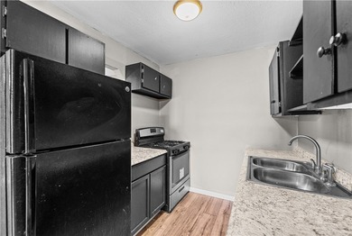 Experience the perfect blend of classic style and modern comfort - photo 29