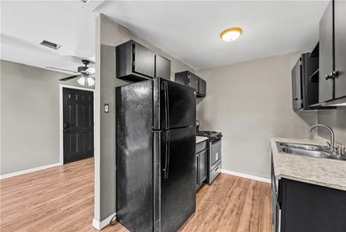 Experience the perfect blend of classic style and modern comfort - photo 30