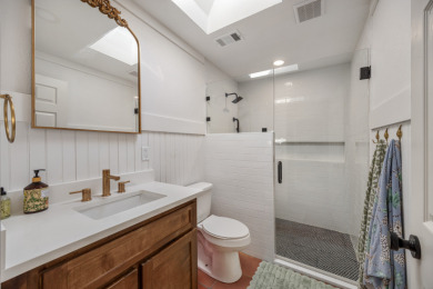 Lakefront Retreat - photo 17