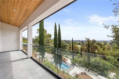 Breathtaking. Absolutely stunning. Two separate houses, but far - photo 31