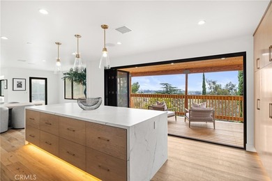 Breathtaking. Absolutely stunning. Two separate houses, but far - photo 32
