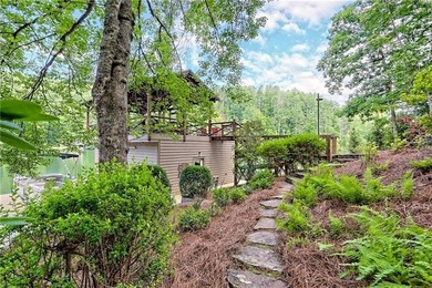 Recreate and Relax at this welcoming, traditional, lake home - photo 37