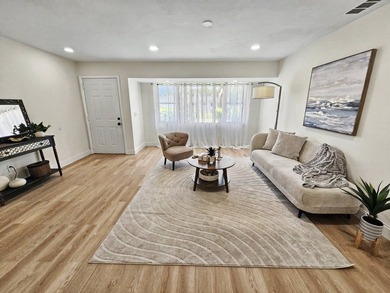 Fully renovated with NEW kitchen, 2 Bonus Rooms, and over 10,000 - photo 8