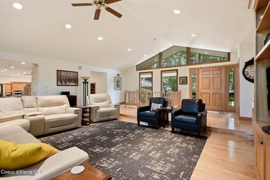 GOLF COURSE LIVING ON THE 5TH FAIRWAY AT AVONDALE. Beautifully - photo 11