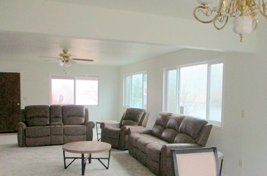 This Williamson Riverfront Home! Features 3 Bedrooms 2 Baths - photo 11