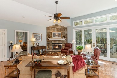 Updated and Move-In-Ready Kenmure Cottage. This warm and - photo 12
