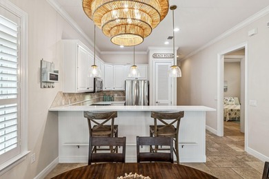 Nestled in a peaceful cul-de-sac, this charming beach cottage - photo 14
